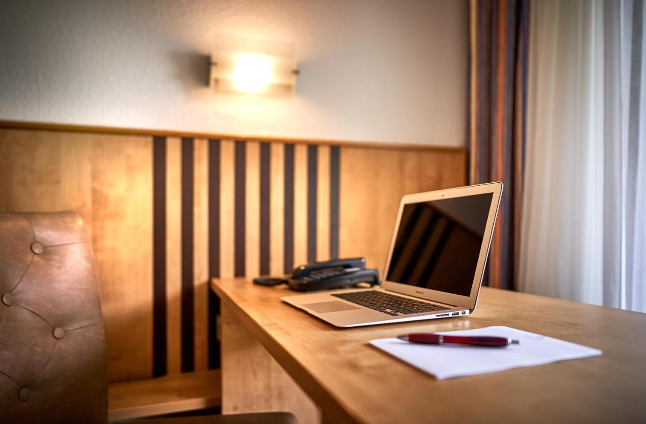 Parkhotel Nuembrecht Luaran gambar