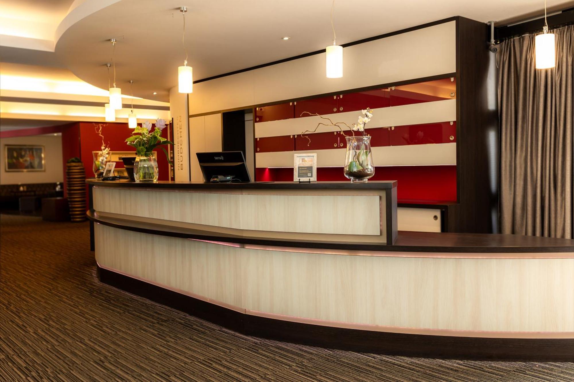Parkhotel Nuembrecht Luaran gambar